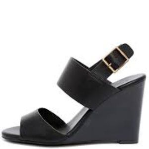 Lulu’s Orientation Black Wedge Sandals Size 8.5